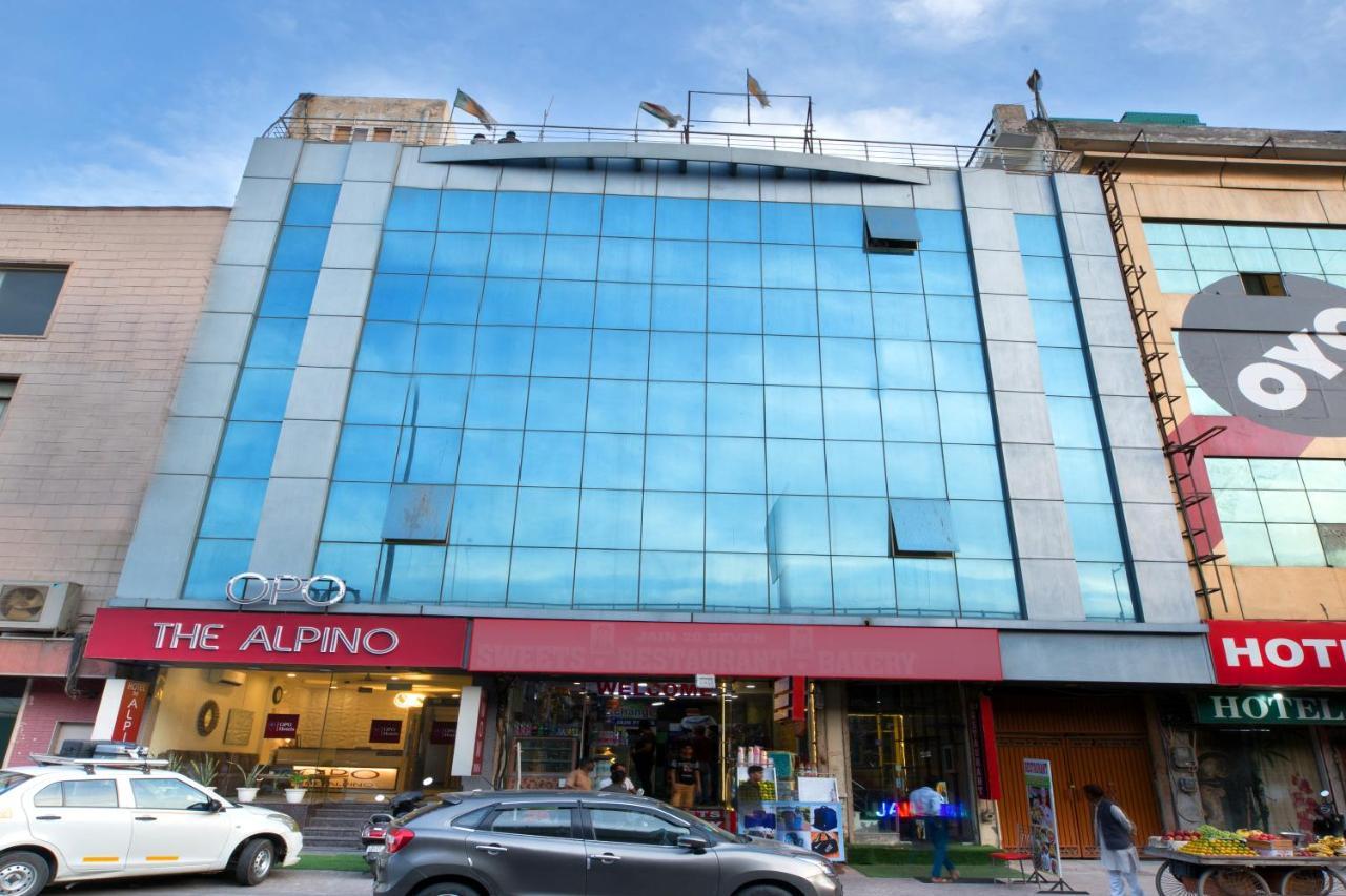 The Alpino Hotel Нью-Дели Экстерьер фото